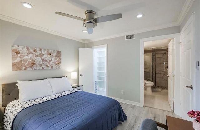 11643 Village Place Drive 194, Houston, TX 77077