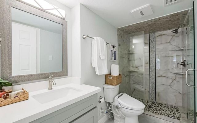 11643 Village Place Drive 194, Houston, TX 77077