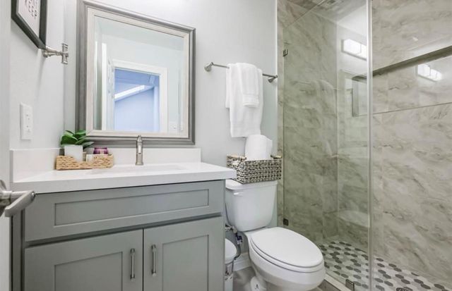 11643 Village Place Drive 194, Houston, TX 77077