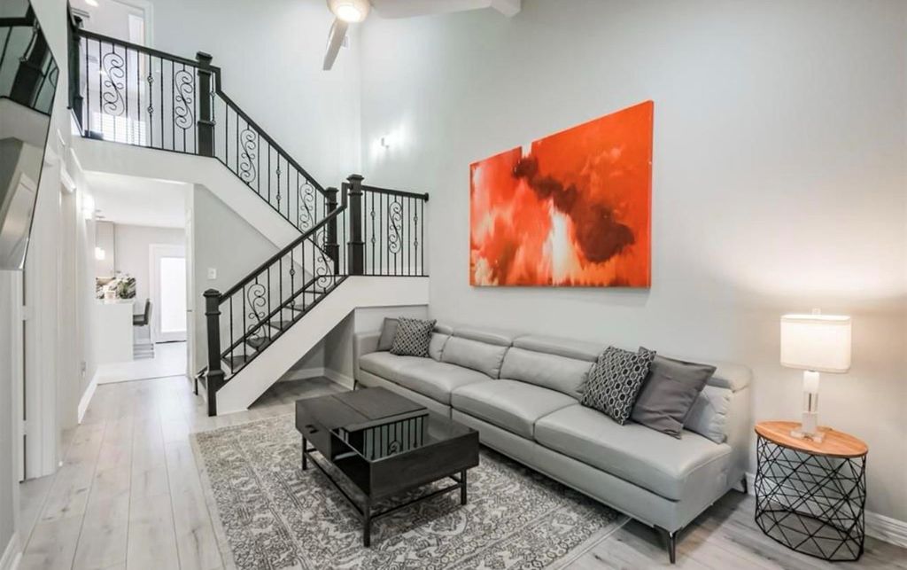 11643 Village Place Drive 194, Houston, TX 77077