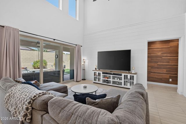 20668 W PARK MEADOWS Drive, Buckeye, AZ 85396