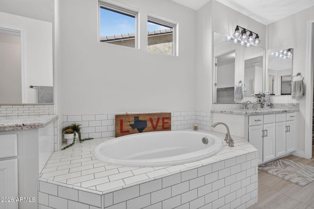 20668 W PARK MEADOWS Drive, Buckeye, AZ 85396