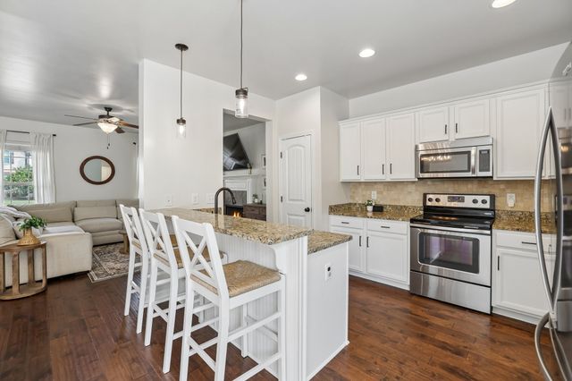 2043 Audubon Ln, Murfreesboro, TN 37128