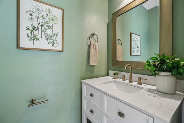 2043 Audubon Ln, Murfreesboro, TN 37128