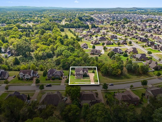 2043 Audubon Ln, Murfreesboro, TN 37128