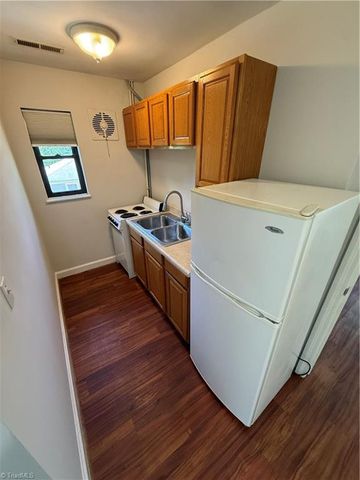 1403 Pilot View Street C, Winston-salem, NC 27101
