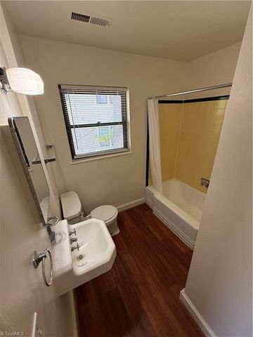 1403 Pilot View Street C, Winston-salem, NC 27101