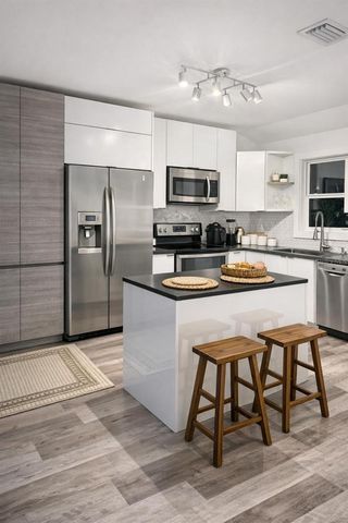 6907 20TH STREET, Tampa, FL 33610