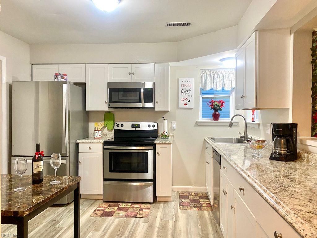 947 Fern Ridge RD, Virginia Beach, VA 23452