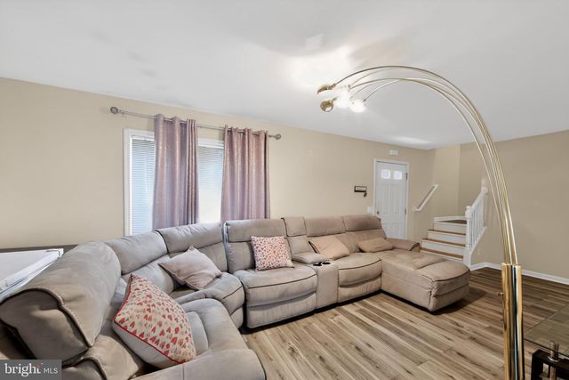 21 LLOYD ST, Wilmington, DE 19804
