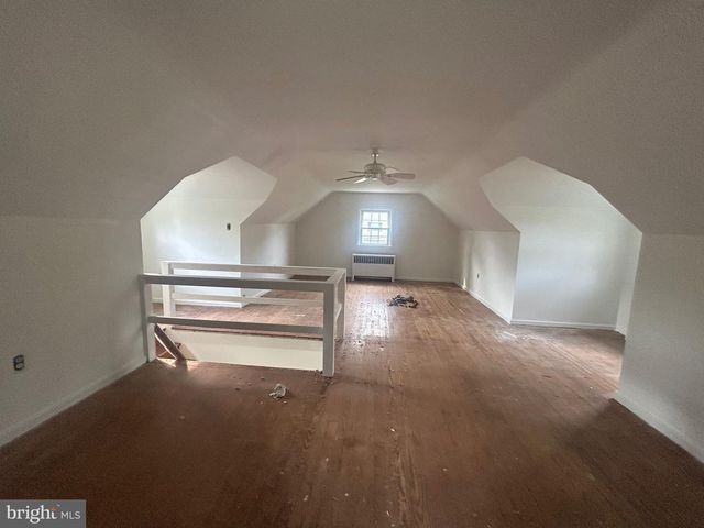 319 2ND AVE, Newtown Square, PA 19073