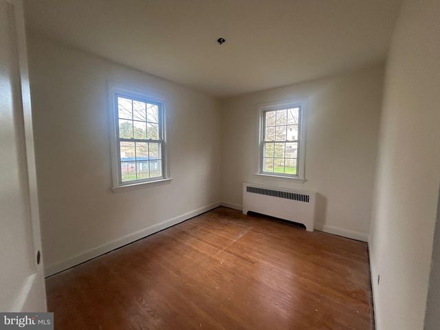 319 2ND AVE, Newtown Square, PA 19073