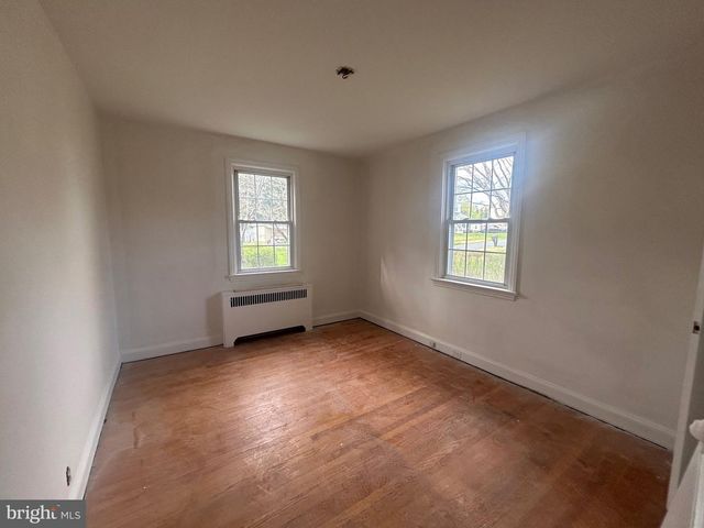 319 2ND AVE, Newtown Square, PA 19073