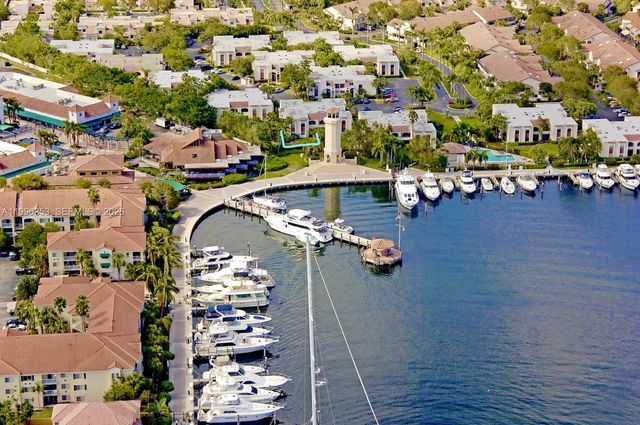 3552 Magellan Cir 126, Aventura, FL 33180