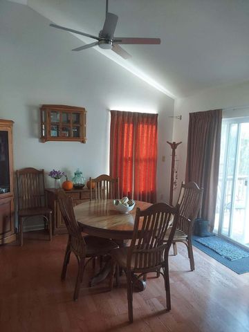 38 Diane Court, Cohoes, NY 12047