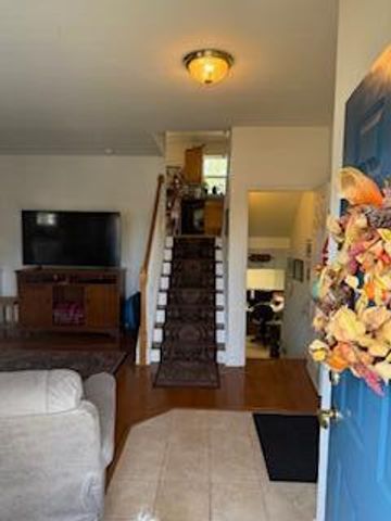 38 Diane Court, Cohoes, NY 12047