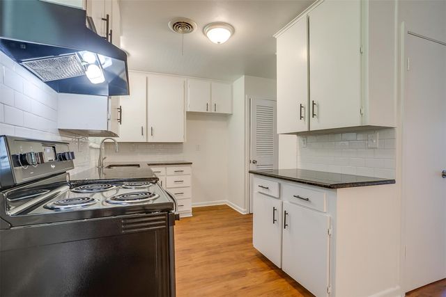 5705 Wheaton Drive, Fort Worth, TX 76133