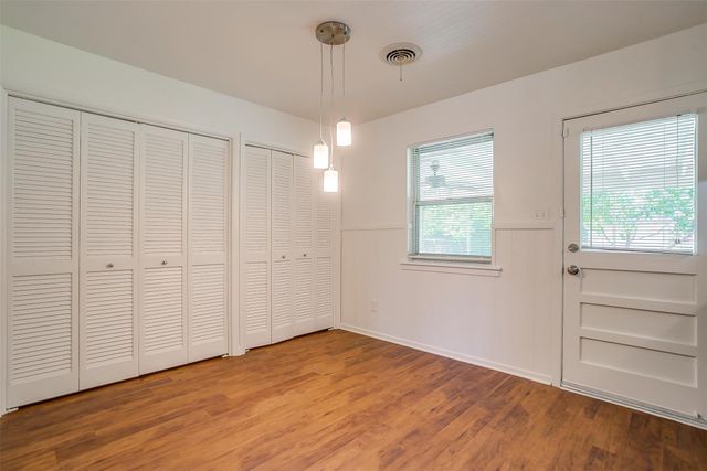 5705 Wheaton Drive, Fort Worth, TX 76133
