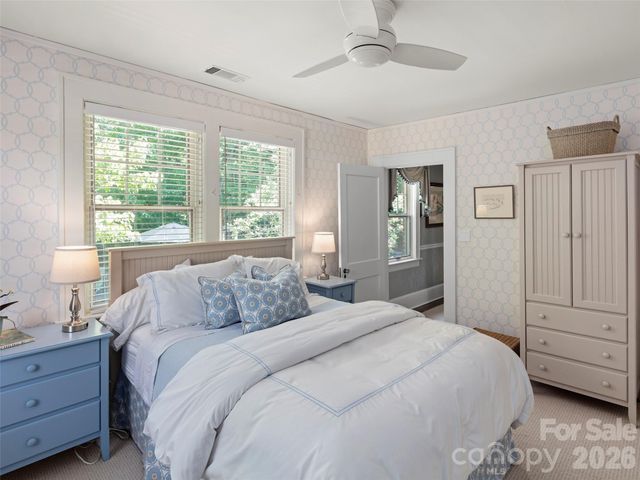 19 Blackwood Road, Asheville, NC 28804