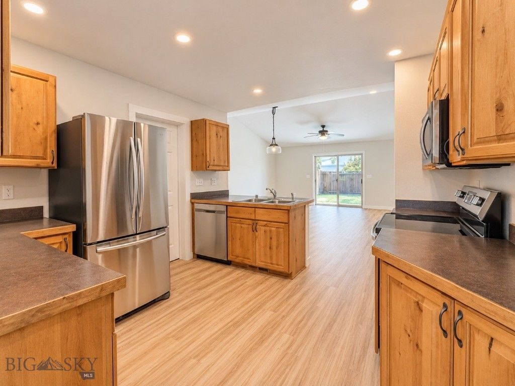 852 Forestglen B, Bozeman, MT 59718 photo 5