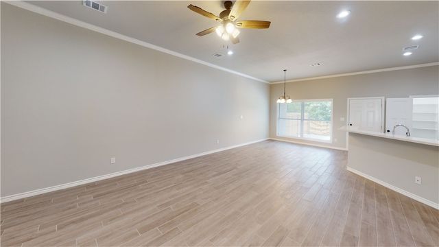 4015 Golden Eagle Drive B, Bryan, TX 77808