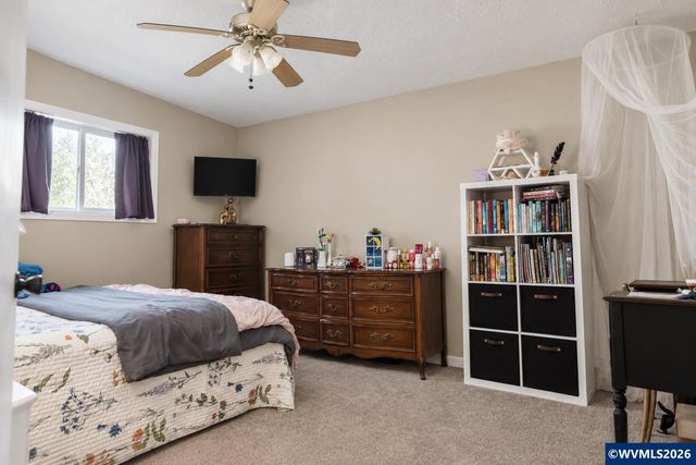 990 Washington St, Aumsville, OR 97325