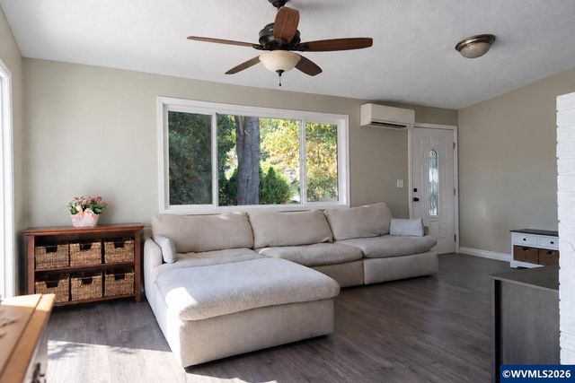 990 Washington St, Aumsville, OR 97325