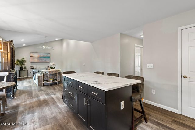 261 Wave Road, Manahawkin, NJ 08050
