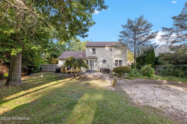 261 Wave Road, Manahawkin, NJ 08050