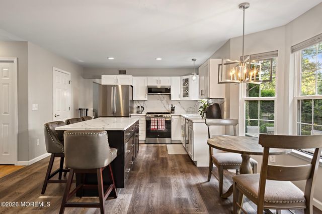 261 Wave Road, Manahawkin, NJ 08050