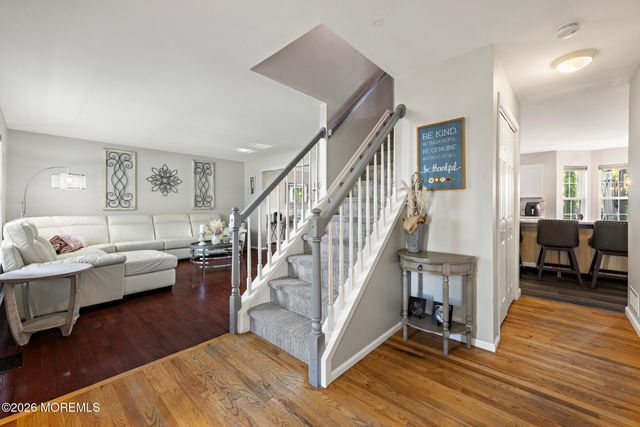 261 Wave Road, Manahawkin, NJ 08050