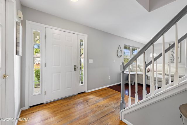 261 Wave Road, Manahawkin, NJ 08050