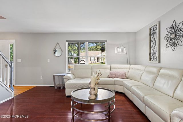 261 Wave Road, Manahawkin, NJ 08050