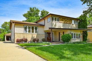 1413 N Burning Bush Lane, Mount Prospect, IL 60056