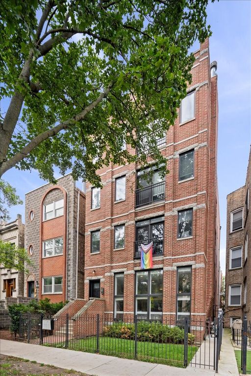 3736 N Fremont Street 1, Chicago, IL 60613 — photo 2