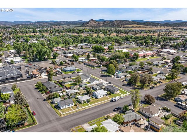 407 Se 2ND St, Prineville, OR 97754