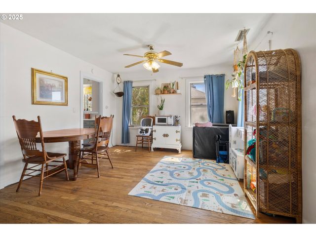 407 Se 2ND St, Prineville, OR 97754