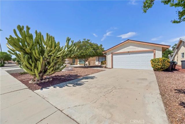2300 El Grande, Hemet, CA 92545