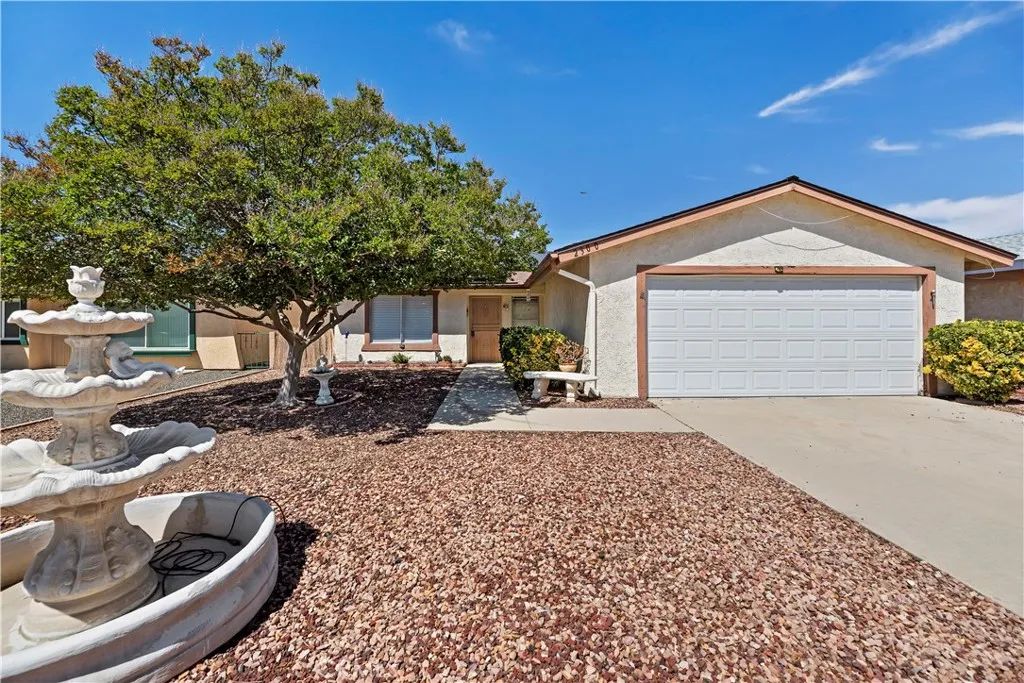 2300 El Grande, Hemet, CA 92545