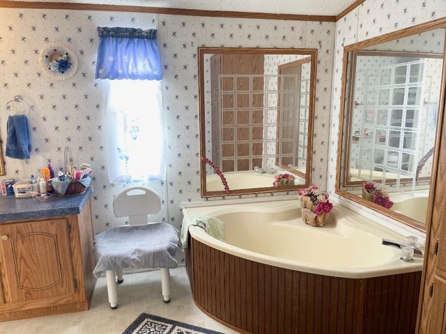 8 Bison Circle, Moriarty, NM 87035