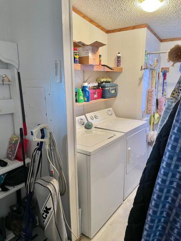 8 Bison Circle, Moriarty, NM 87035