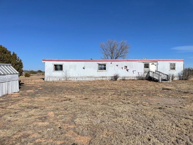 8 Bison Circle, Moriarty, NM 87035