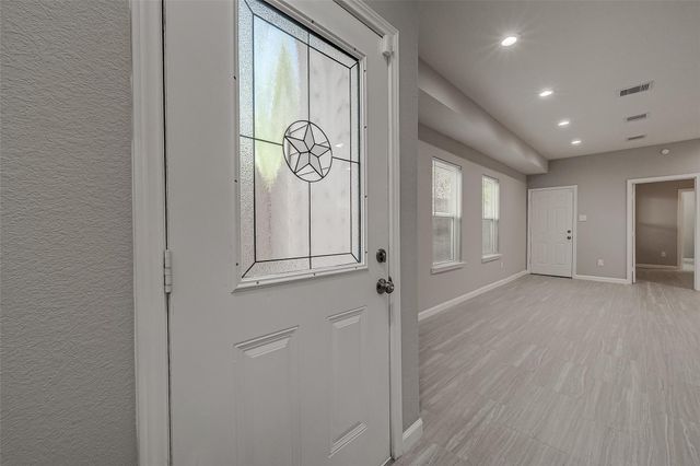 4741 Bricker St, Houston, TX 77033