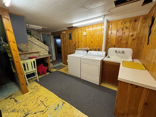 2301 Banks Avenue, Butte, MT 59701