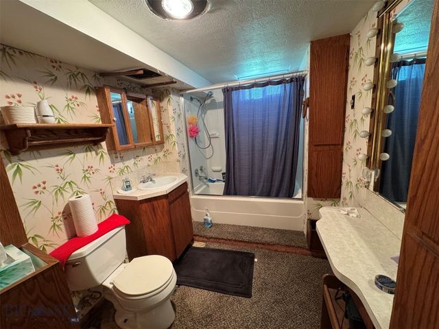 2301 Banks Avenue, Butte, MT 59701