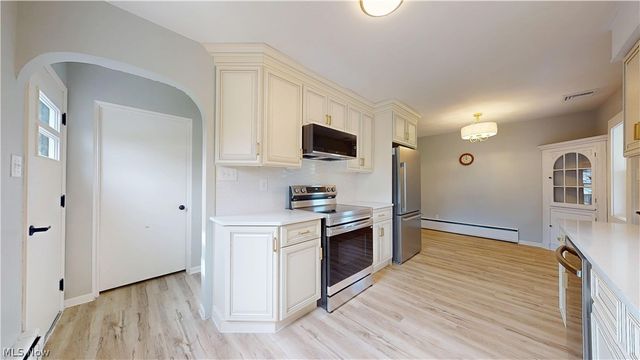 124 Stardust Drive, Wintersville, OH 43953