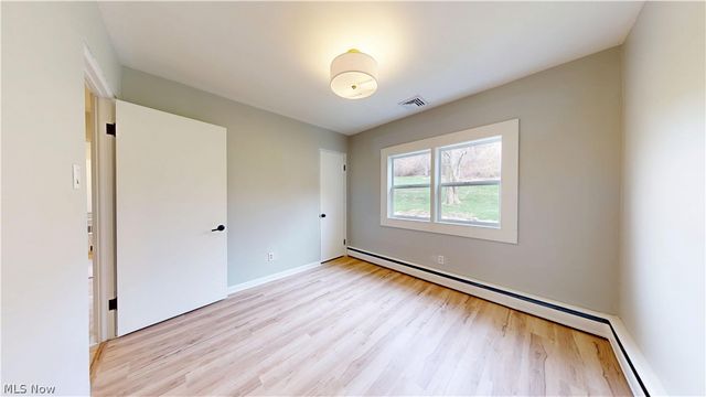 124 Stardust Drive, Wintersville, OH 43953