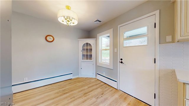 124 Stardust Drive, Wintersville, OH 43953