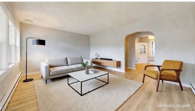 124 Stardust Drive, Wintersville, OH 43953