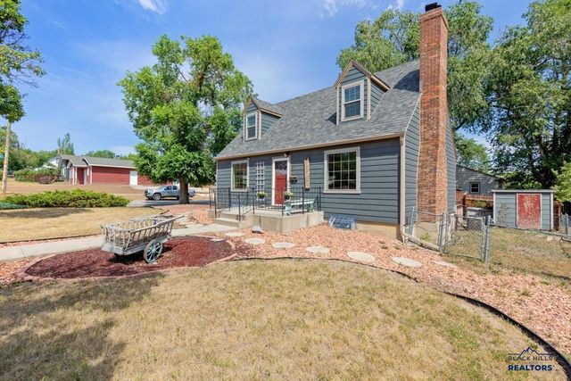 530 ST CHARLES, Rapid City, SD 57701